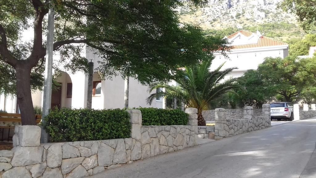 Apartments Erceg Omiš Esterno foto