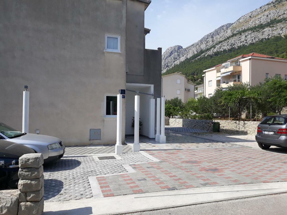 Apartments Erceg Omiš Esterno foto